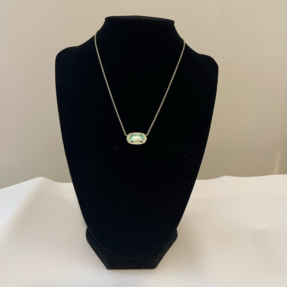 Kendra Scott Gold Lux Elisa with Iridescent Mint Illusion Stone